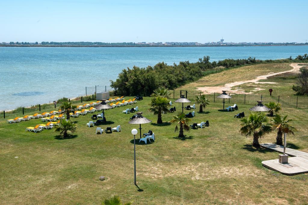 Camping Officiel Siblu Le Lac Des Reves Lattes Exterior photo